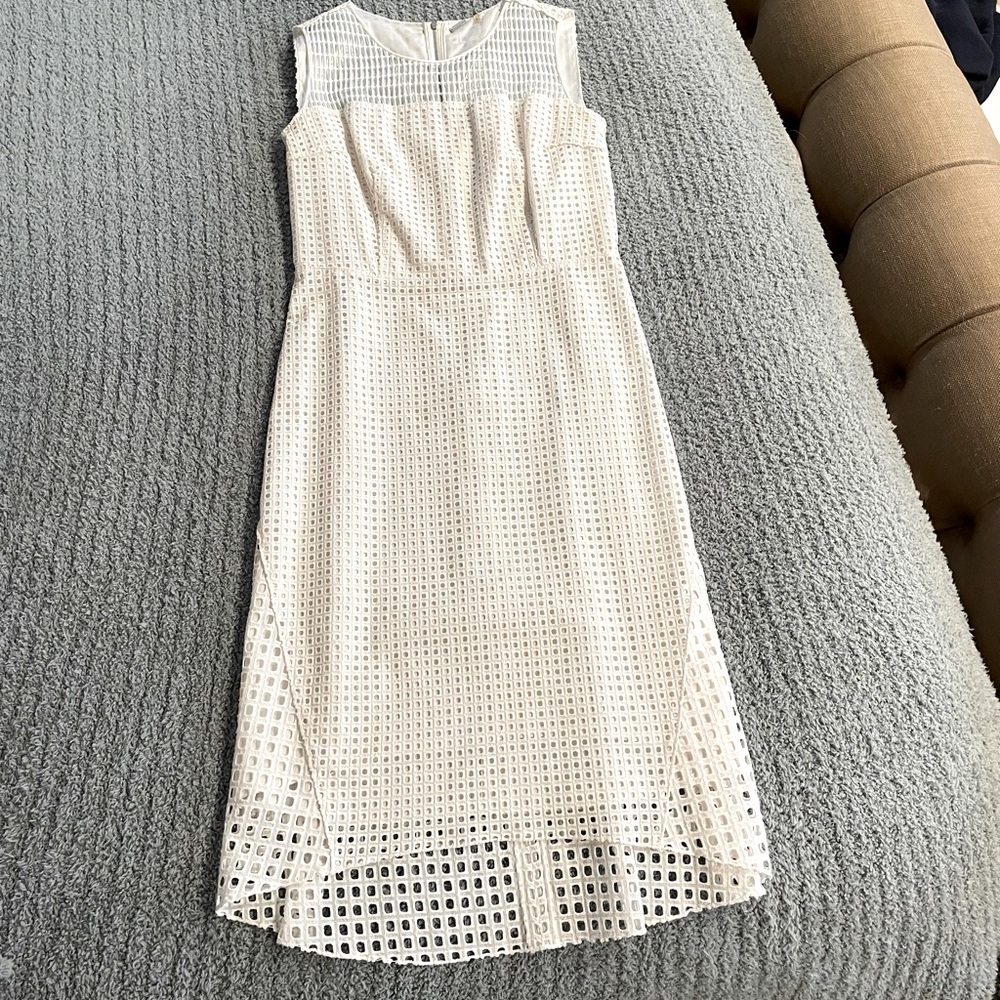 Elie Tahari White Eyelet Lined  Sheath dress size 4 from Saks Fifth Avenue